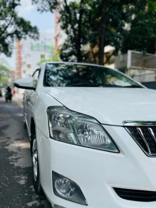 Toyota Premio  2015 6