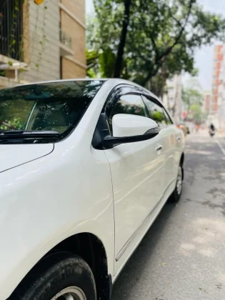 Toyota Premio  2015 7