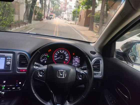 Honda Vezel 2014 12