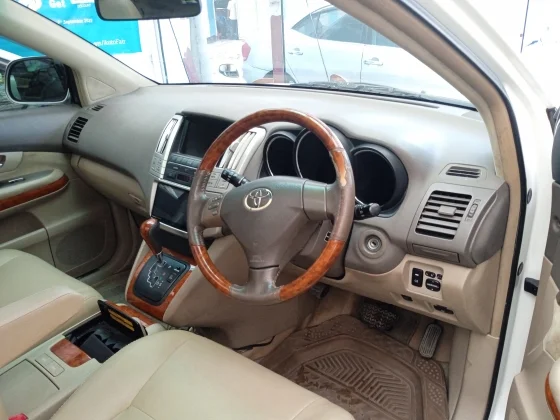 Toyota Harrier  2015 7