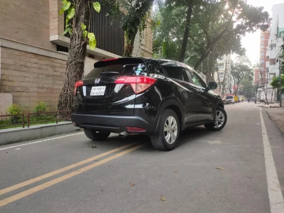 Honda Vezel  2014 7