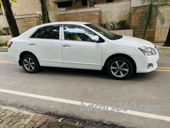 Toyota premio 2014 4