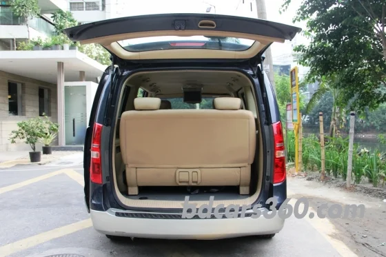 Hyundai H1 12 Passenger Octane 2015 13