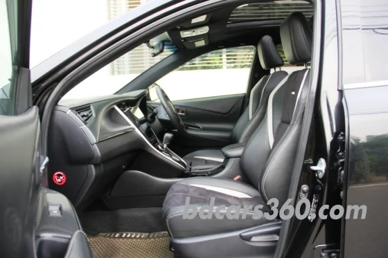 Toyota Harrier GS Sunroof 2015 9