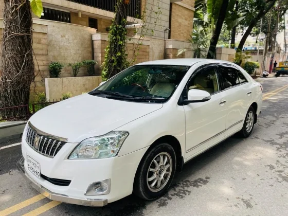 Toyota Premio  2015 3