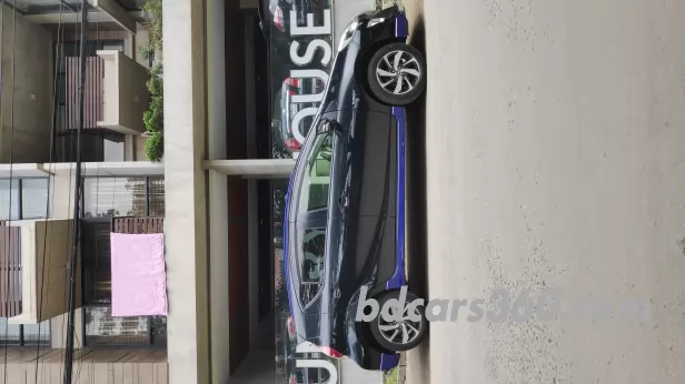 Toyota Aqua X Urban Edition 2017 4